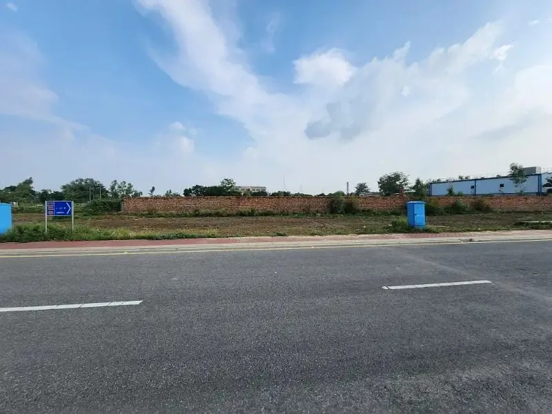 5.33 Marla 150 feet Main Boulevard Opan form Plot Available For Sale Bahria Nasheman Lahore — photo 2